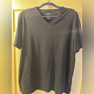 Men’s v neck tshirt